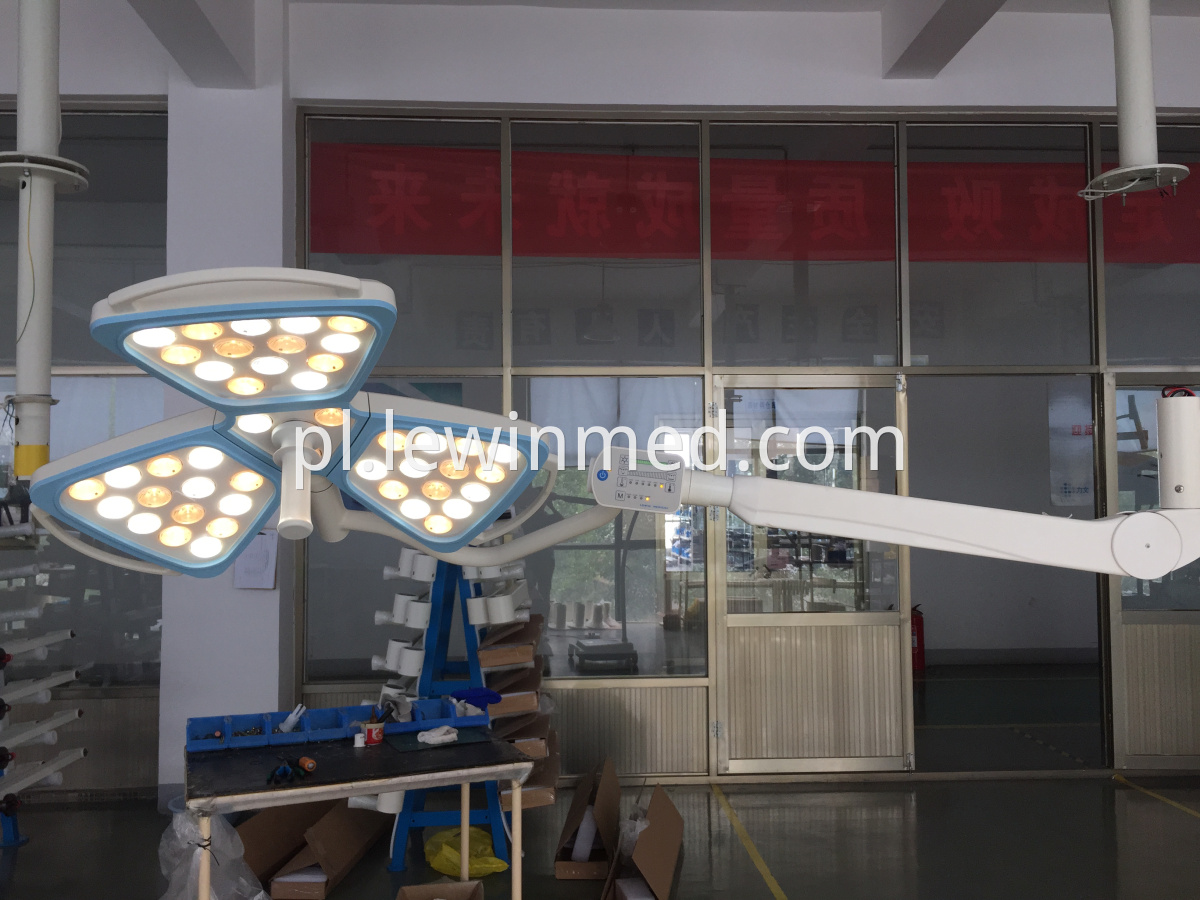 LED shadowless surgery lamp